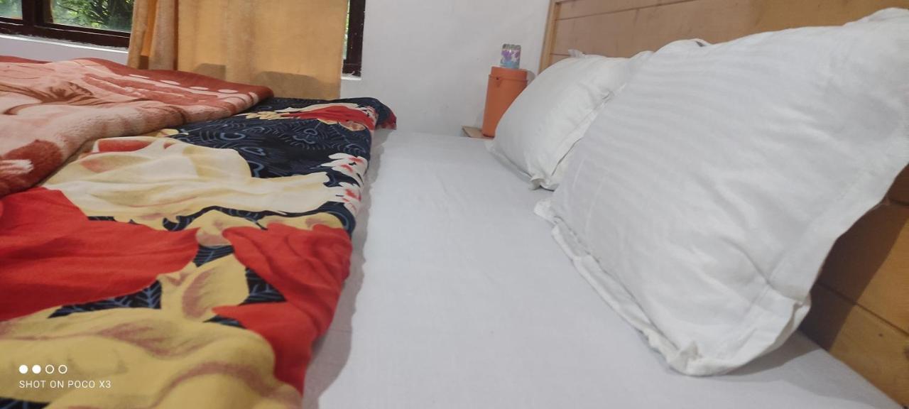 Jahangir Cottage Pahalgam Ngoại thất bức ảnh