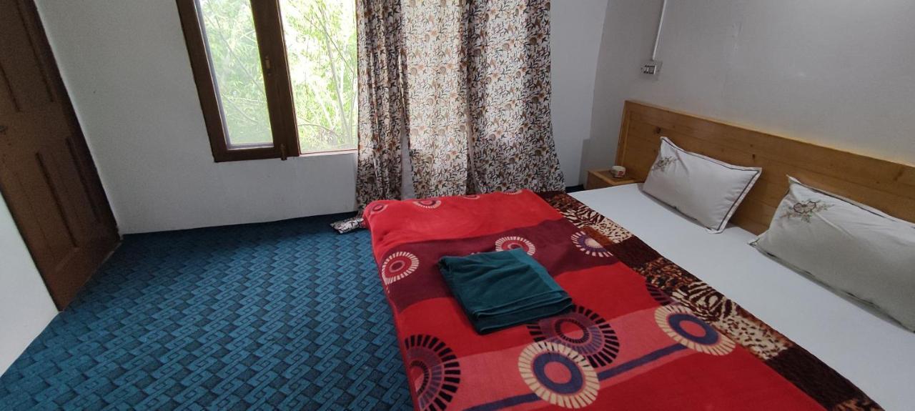 Jahangir Cottage Pahalgam Ngoại thất bức ảnh