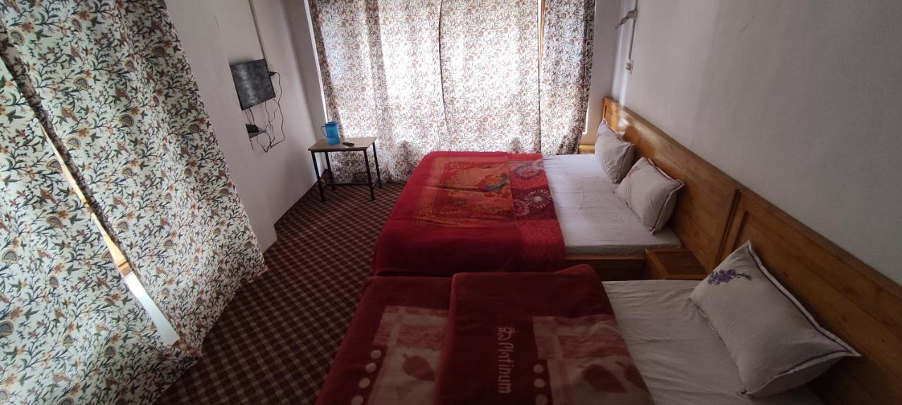 Jahangir Cottage Pahalgam Ngoại thất bức ảnh