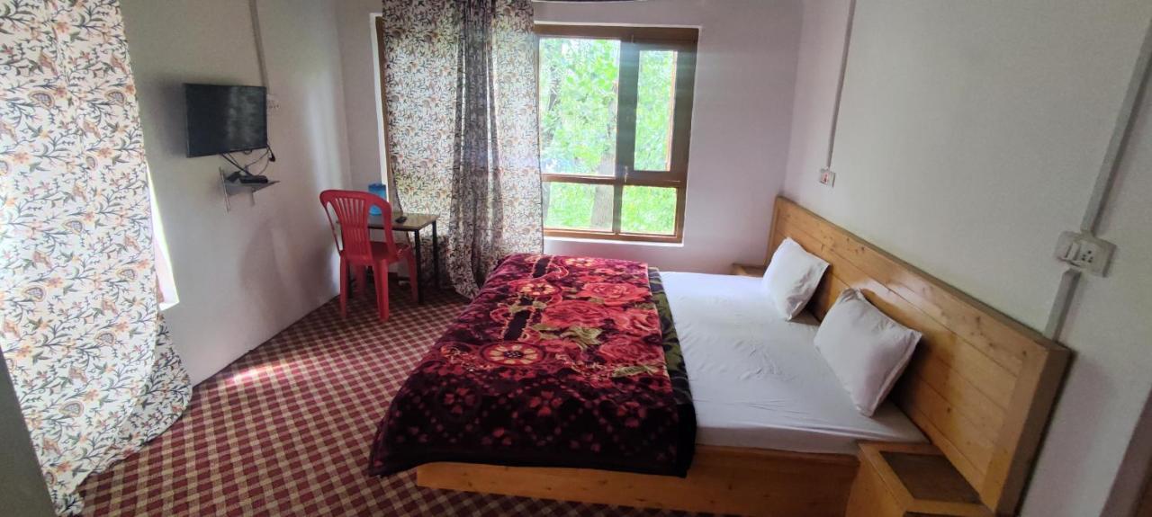 Jahangir Cottage Pahalgam Ngoại thất bức ảnh